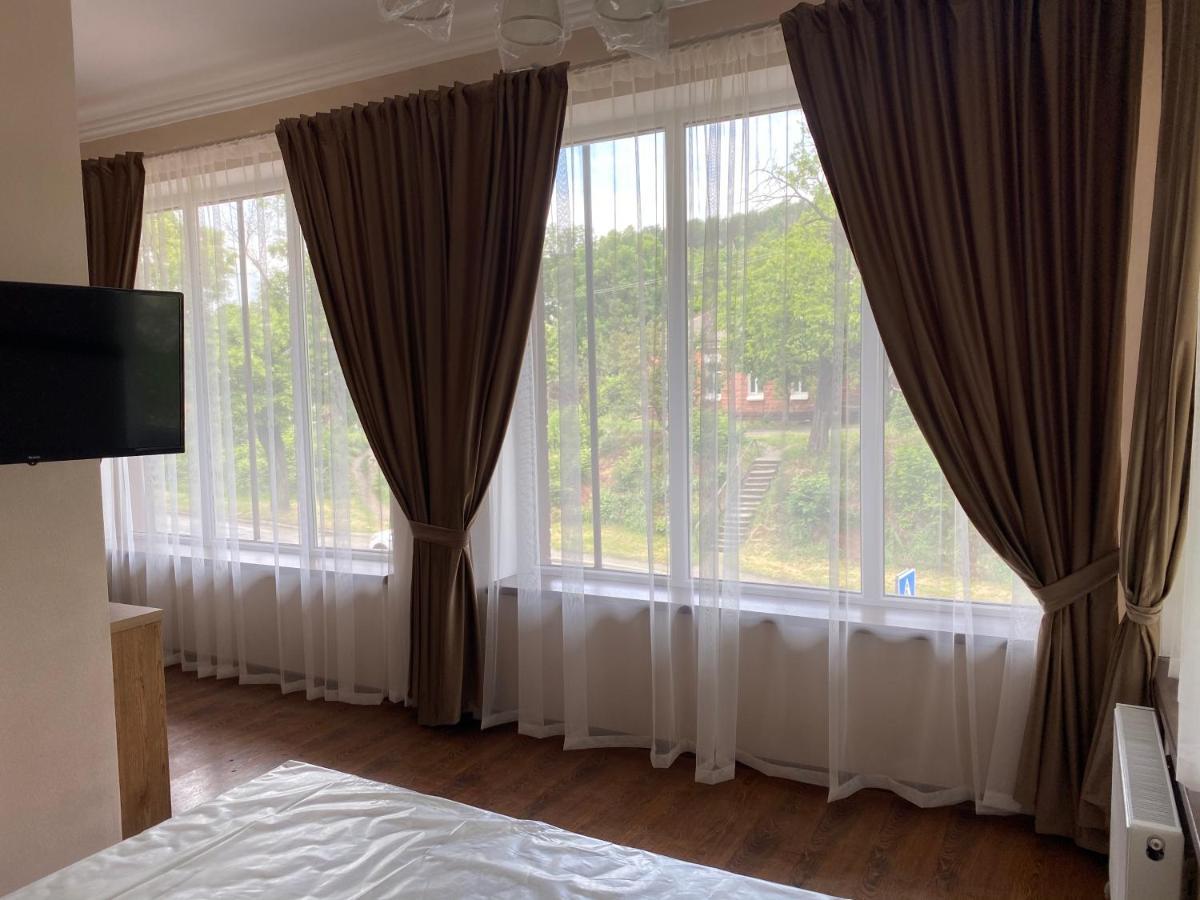 Grand Hotel Mohyliv-Podilskyi Exterior foto