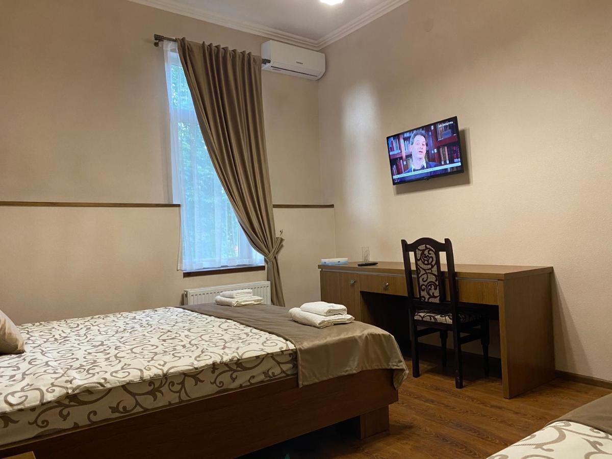 Grand Hotel Mohyliv-Podilskyi Exterior foto